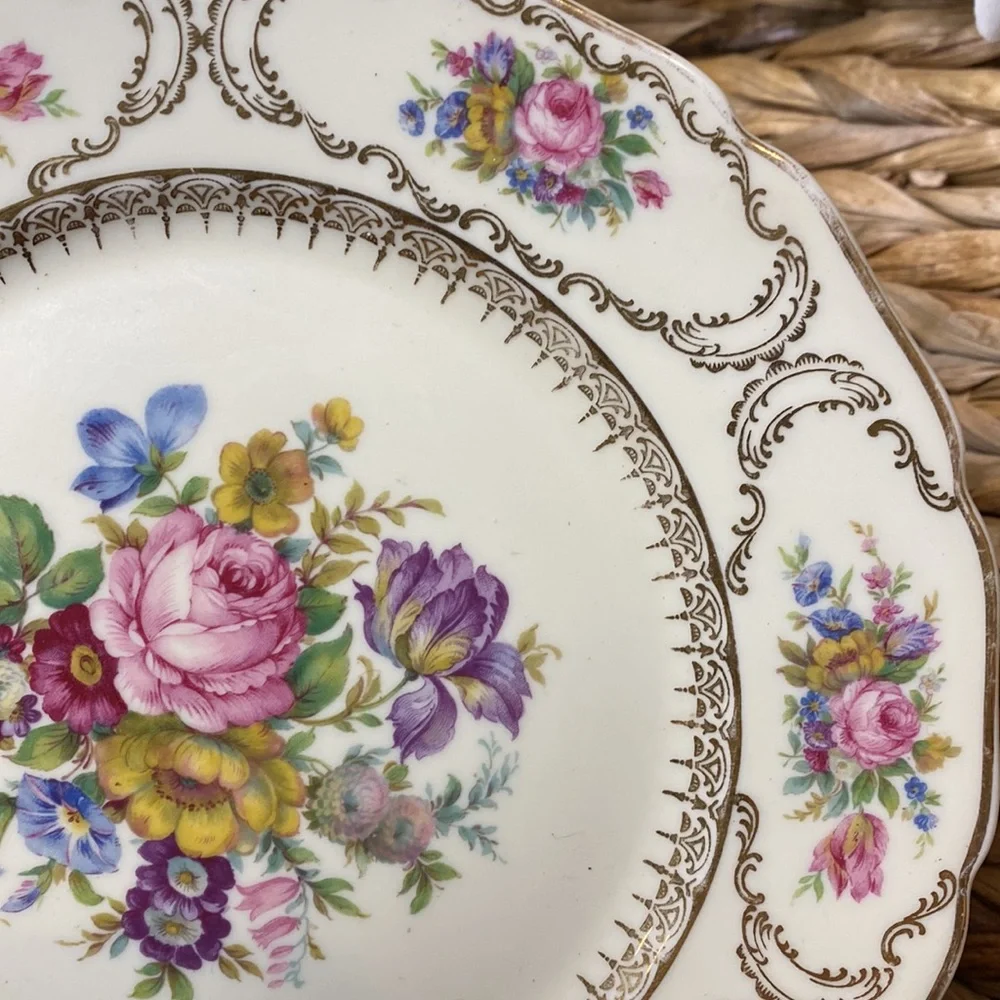 Antique Continental Ivory Germany Queens Bouquet 7.5" Plate - Picture 3 of 8